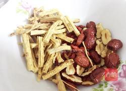 黄酒炖鸡的做法图解1