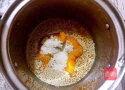 中种南瓜花环面包的做法图解2