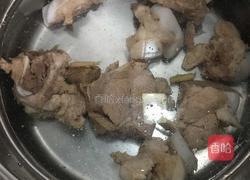 胡萝卜山药大骨头汤的做法图解3