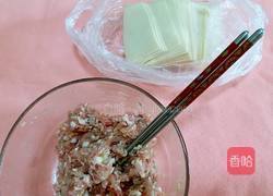 自制虾肉馄饨的做法图解5