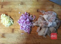 番茄鲜虾弯管意大利面的做法图解2