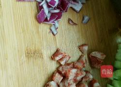 黄瓜玉米炒腊肠的做法图解2