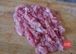 肉末玉米粒的做法图解1