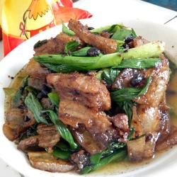 蒜苗豆氏回锅肉的做法[图]