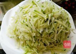 青萝卜肉包子馅的做法图解4