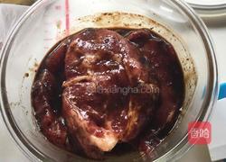 香煎梅花肉的做法图解2