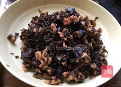 香菇木耳猪肉小笼包的做法图解1