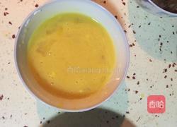 鹅蛋炒香肠 的做法图解3