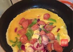 鹅蛋炒香肠 的做法图解5