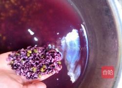 五粮混合粥的做法图解1