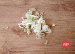 糖醋鸡丁的做法图解2