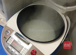 腊肠肉末焗饭的做法图解2