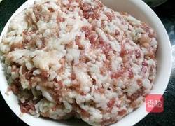 自制香菇肉酱的做法图解1