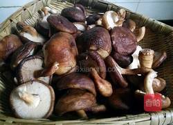 自制香菇肉酱的做法图解2
