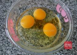 韭菜鸡蛋虾皮饺子的做法图解2