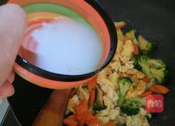 西兰花炒鸡蛋的做法图解14