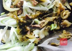大葱酸菜炒肉丝的做法图解9