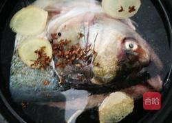 砂锅鱼头豆腐的做法图解3