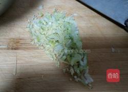 猪肉韭菜馅饼的做法图解2