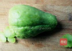 胡萝卜炒佛手瓜的做法图解1