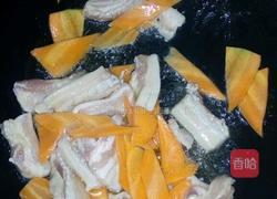 五花肉炒蒜苔的做法图解5