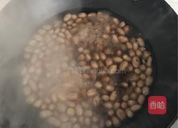 水煮五香花生米的做法图解3