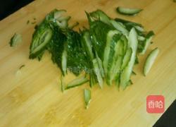 炒黄瓜片的做法图解1