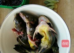 酱焖嘎鱼的做法图解1