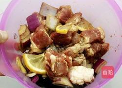 香辣牛腩的做法图解1