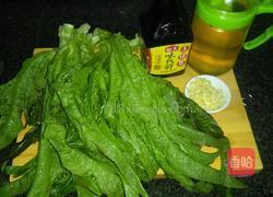 蒜茸淋油麦菜的做法图解1