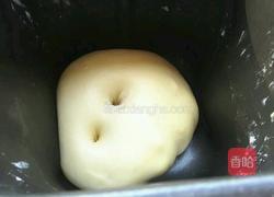 牛奶餐包的做法图解3