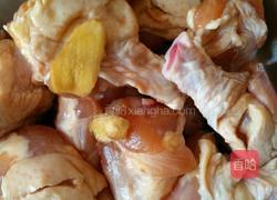 电饭煲焗鸡翅根的做法图解3