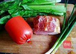 芥菜腊肉炒饭的做法图解1