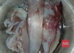 酱油焗鲜鱿鱼的做法图解1