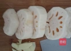 猪蹄莲藕汤的做法图解4