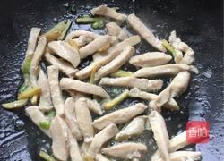 鸡胸肉炒黄花菜的做法图解6
