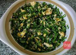 韭菜鸡蛋虾皮饺子的做法图解8