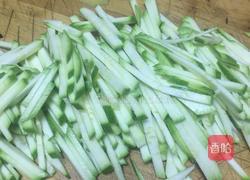 炝炒西葫的做法图解2