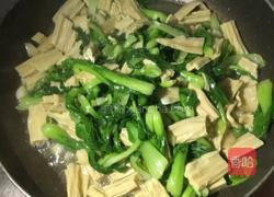 腐竹炒油菜的做法图解7