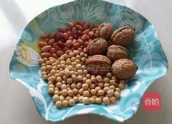 花生核桃红枣豆浆的做法图解1