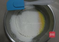 6寸戚风蛋糕的做法图解4
