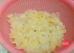 苹果雪耳甜汤的做法图解3