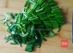 韭菜鸡蛋榨菜汤的做法图解3