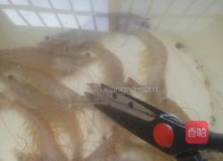 家常蒜香基尾虾的做法图解1