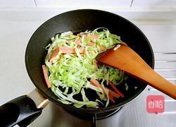 秘制酱汁炒面的做法图解8