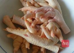 雞腳花生花膠湯的做法图解2