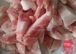 猪肉白菜炖粉条的做法图解1