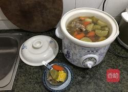 青红萝卜铜骨汤的做法图解9