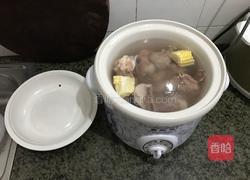 青红萝卜铜骨汤的做法图解5