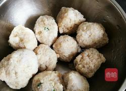 粉丝白菜烧圆子的做法图解2
